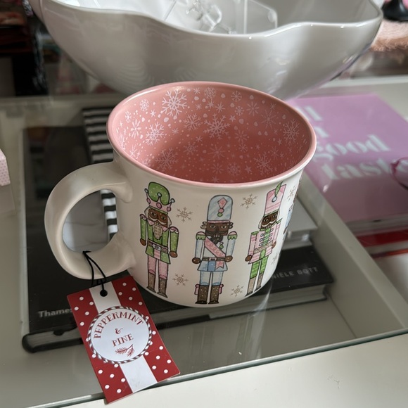 Peppermint & pine pink christmas mug with nutcrackers - Picture 2 of 3